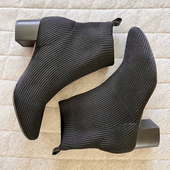 JOIE X Revolve Neely Sz 6.5 Black Knit Stretch Block Heel Sock Booties Worn 1x - Picture 5 of 9